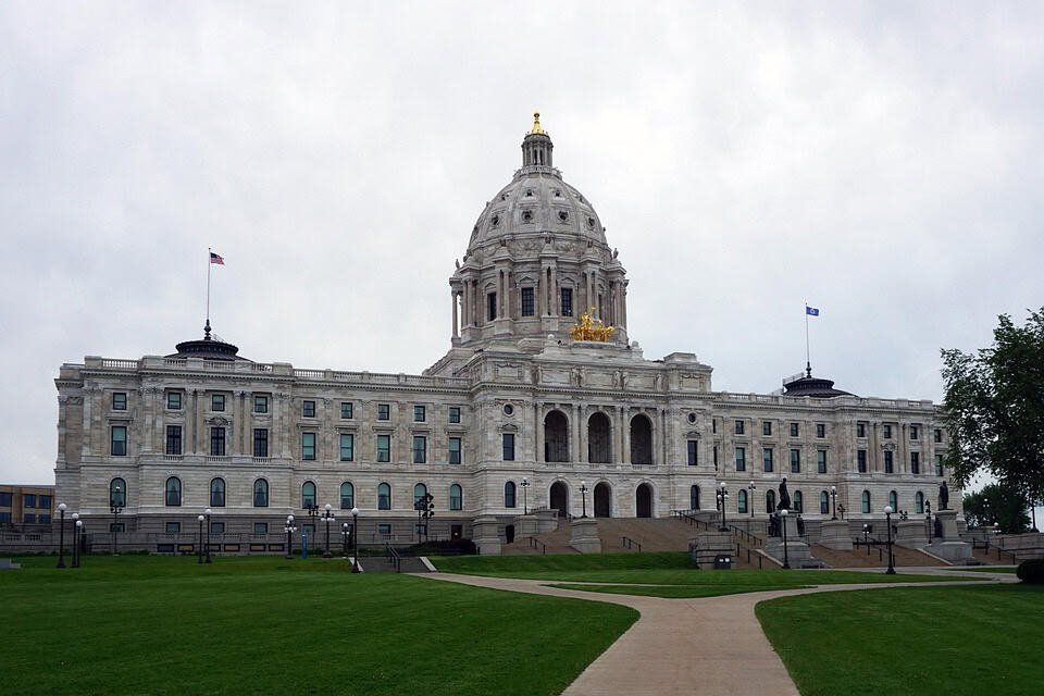 is sports betting legal in minnesota