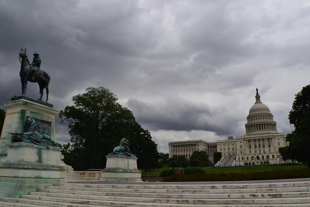 Lawmakers Demand FanDuel Terminate 'Predatory' VIP Program